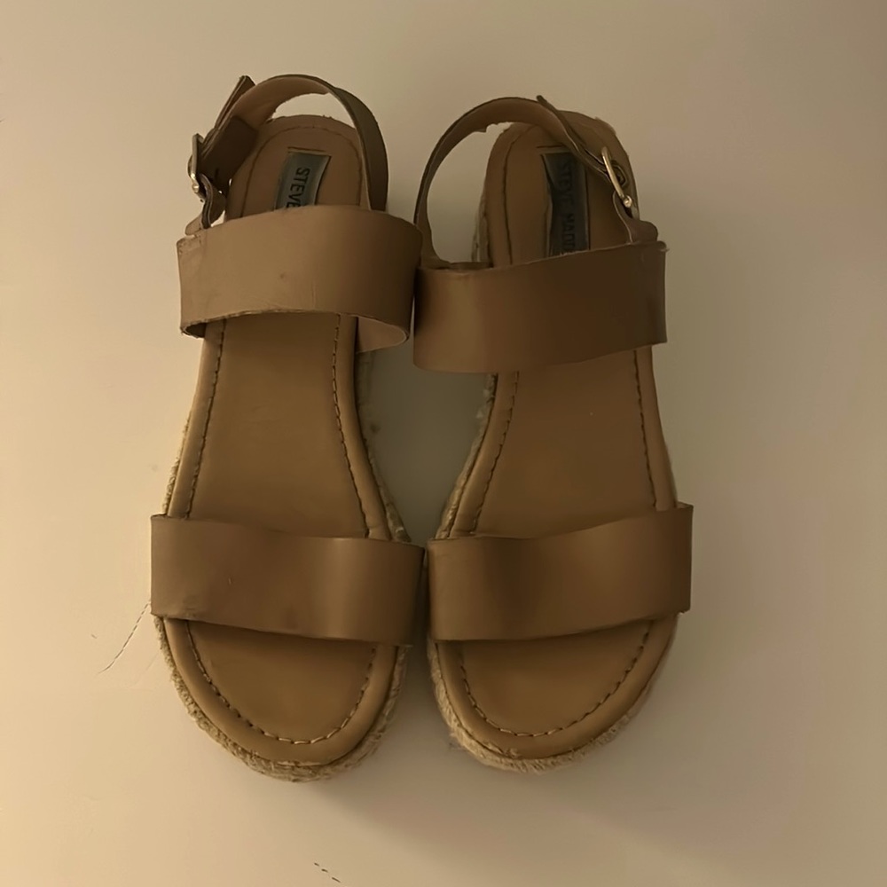Steve Madden tan platform sandals, size 8.5